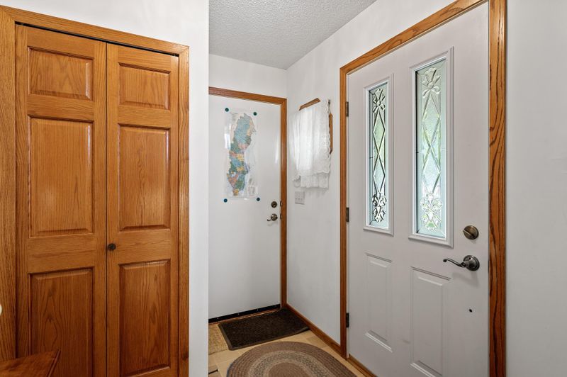 7970 Upper 146th St W, Apple Valley, MN 55124