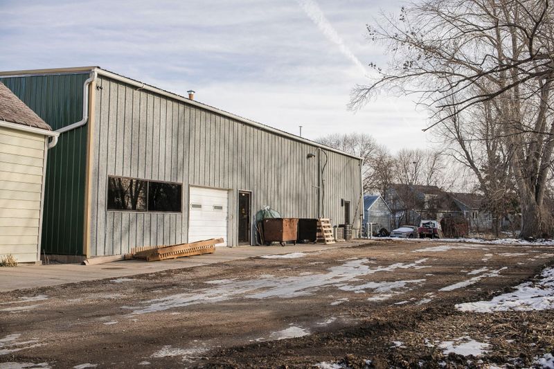 127 Pacific Ave, Morris, MN 56267