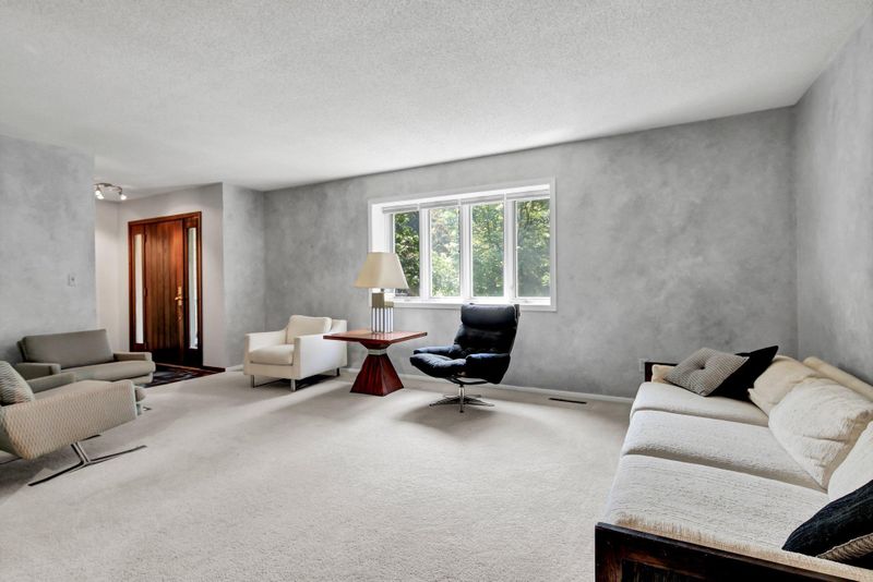 2453 Northern Hills Ct NE, Rochester, MN 55906
