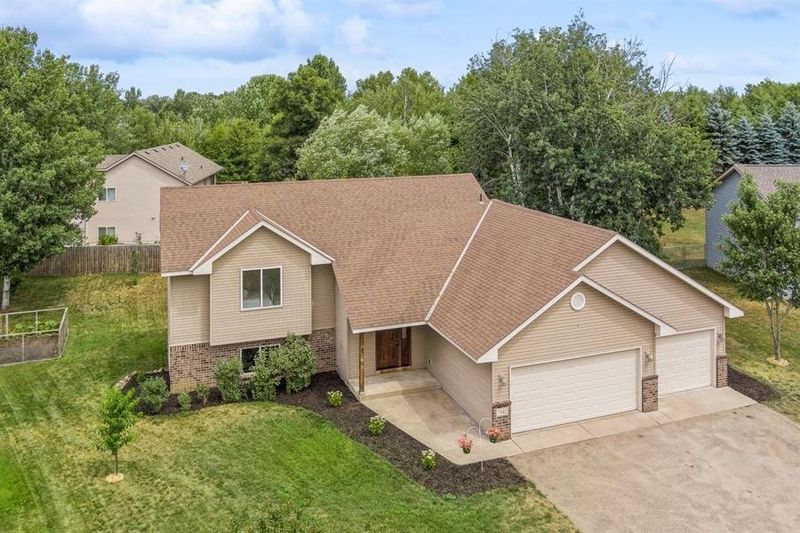 7342 381st St, North Branch, MN 55056
