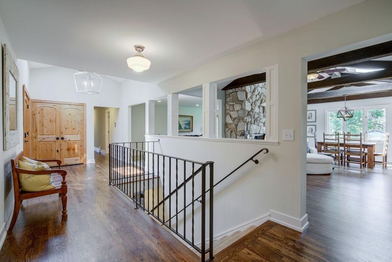 6142 Arctic Way, Edina, MN 55436