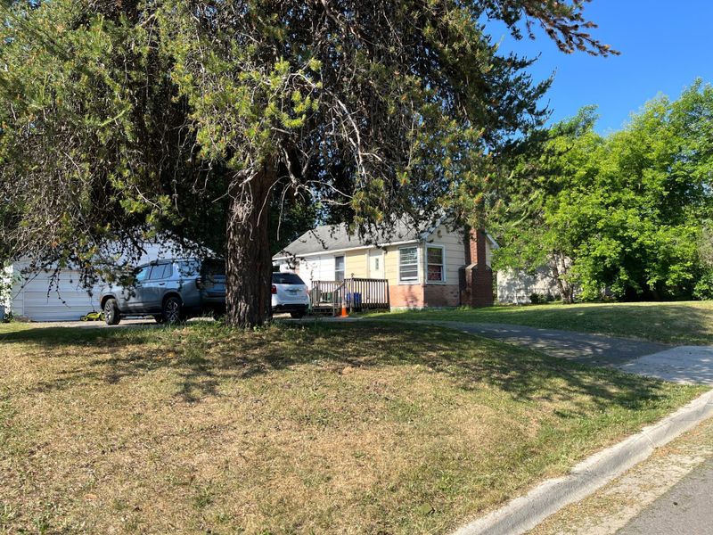 428 NW 13th St, Grand Rapids, MN 55744