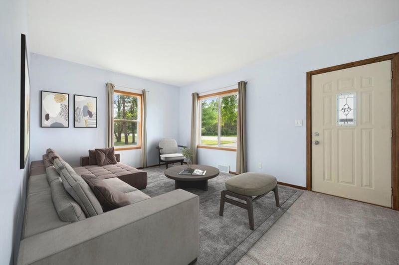 8319 W Broadway Ave, Columbus, MN 55025