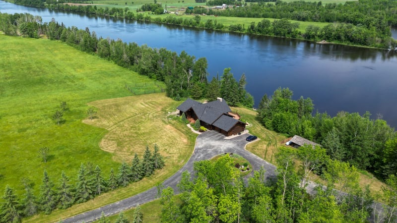 661 Town Road 134 N, Baudette, MN 56623