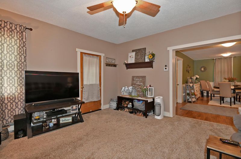 104 2nd St, Claremont, MN 55924