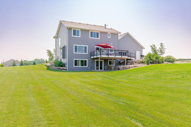 1676 Langford Trl, New Prague, MN 56071