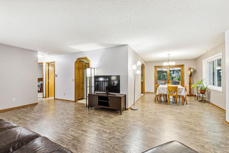 1580 99th Ave NW, Coon Rapids, MN 55433