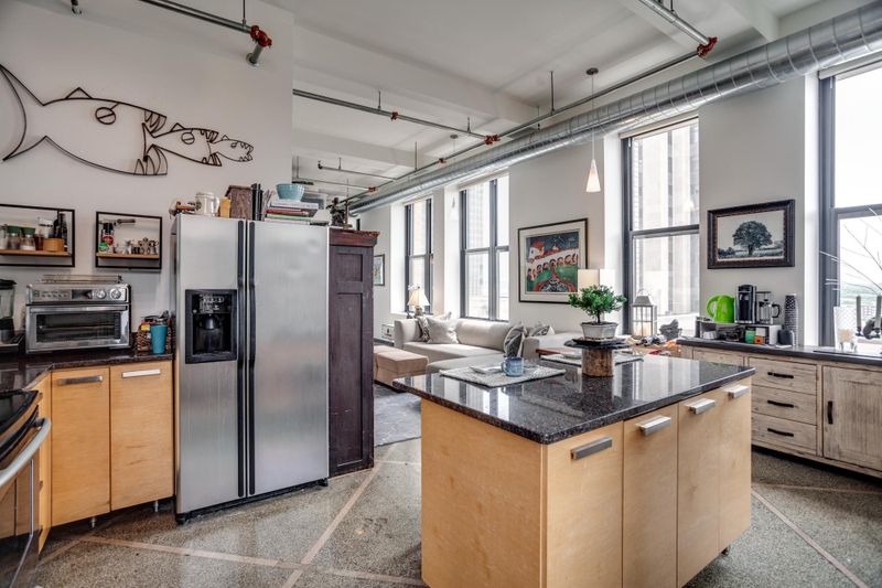 350 Saint Peter St #509, Saint Paul, MN 55102