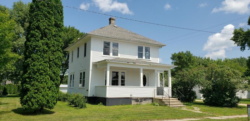 406 N 4th St, Bricelyn, MN 56014