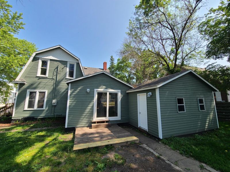 16 2nd Ave NW, Dodge Center, MN 55927