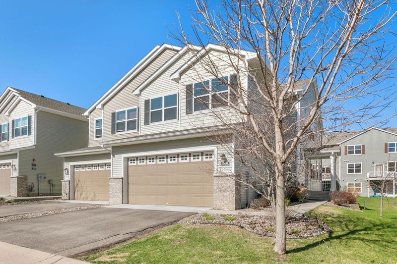 9526 Roosevelt Dr, Chanhassen, MN 55317