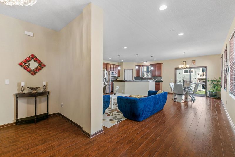 9526 Roosevelt Dr, Chanhassen, MN 55317