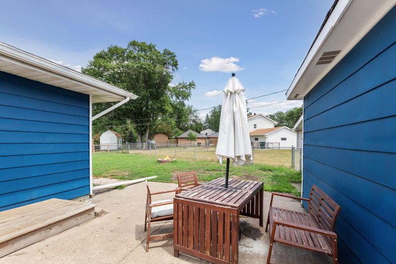 10489 Washington Blvd NE, Blaine, MN 55434