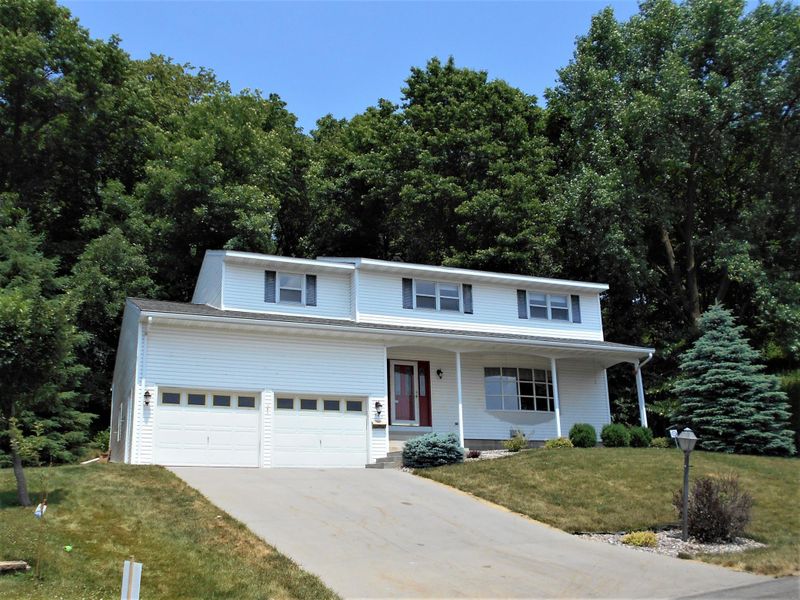 603 17th St NW, Rochester, MN 55901