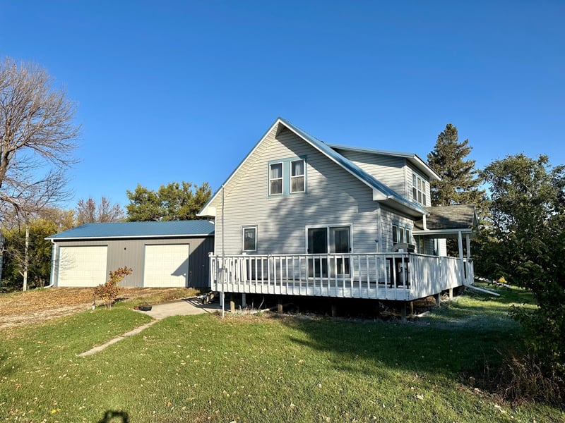 24147 Knauf Ave, Rushmore, MN 56168