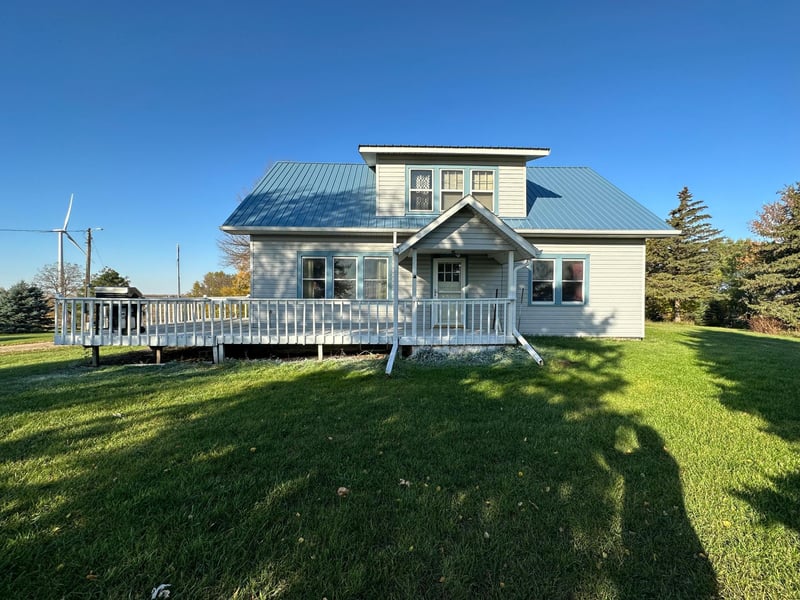 24147 Knauf Ave, Rushmore, MN 56168