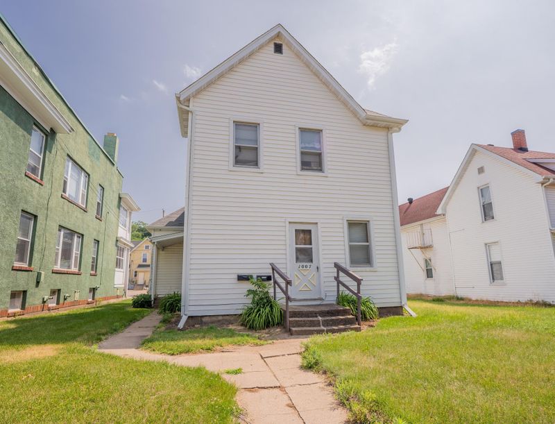 1007 - 1007 12 S Barstow St, Eau Claire, WI 54701