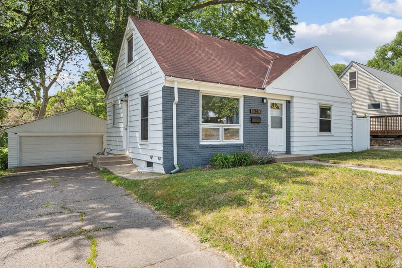 3040 Texas Ave S, Saint Louis Park, MN 55426