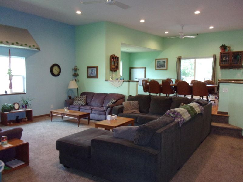 209 N Main St, Granada, MN 56039