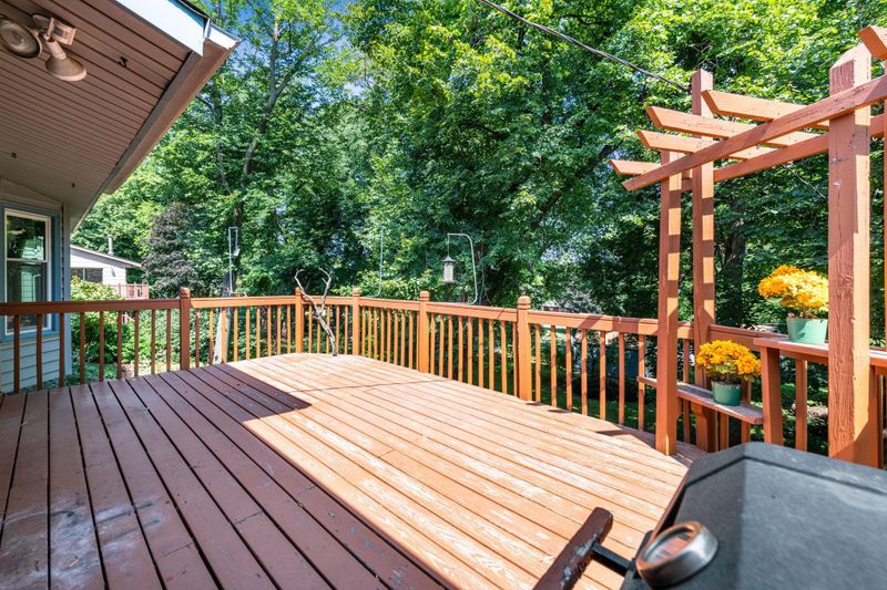 3204 Barbara Ln, Burnsville, MN 55337