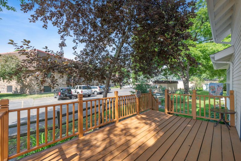 30635 Park St, Lindstrom, MN 55045