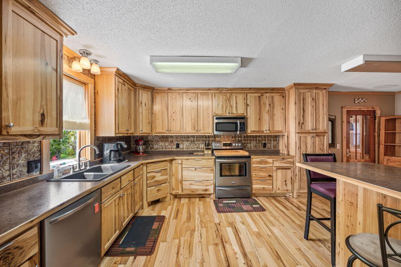 123 Maple Street South, Lester Prairie, MN 55354