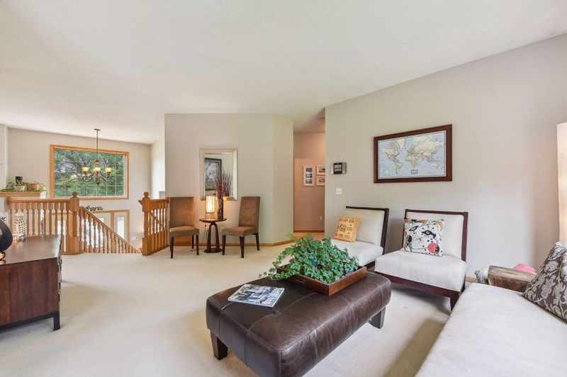 8108 Orchid Ln N, Maple Grove, MN 55311