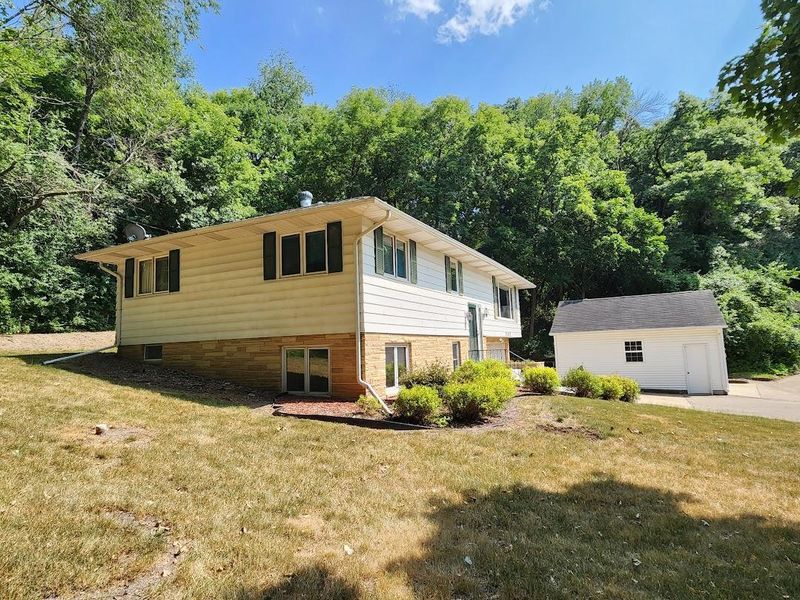 1502 Viola Rd NE, Rochester, MN 55906