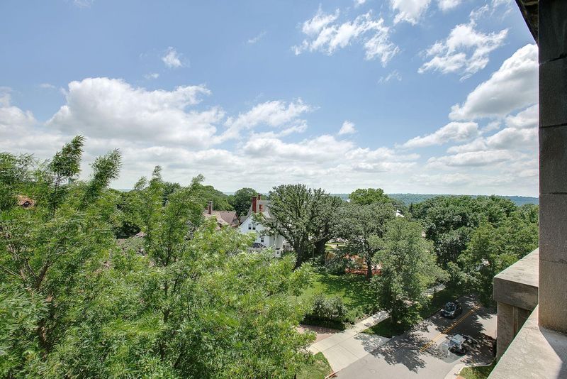 79 Western Ave N #601, Saint Paul, MN 55102