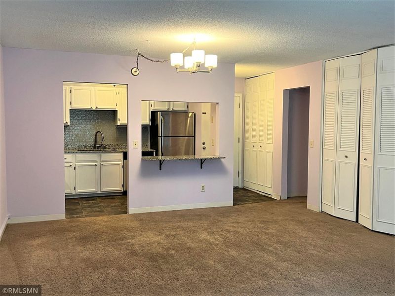 10531 Cedar Lake Rd #214, Minnetonka, MN 55305