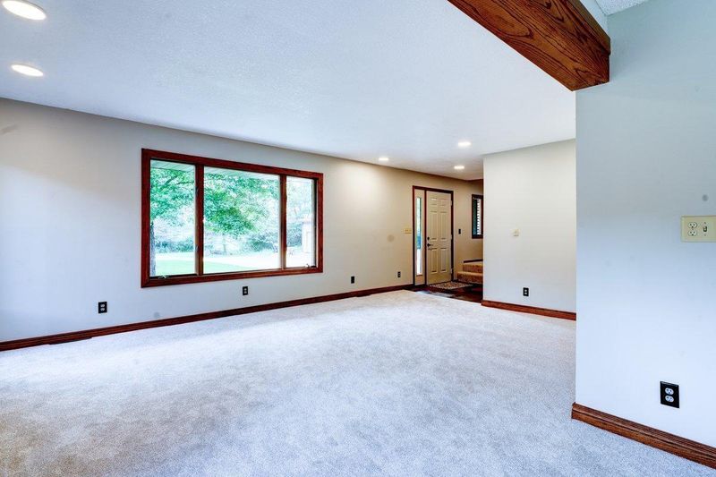 4611 139th Ln NE, Ham Lake, MN 55304