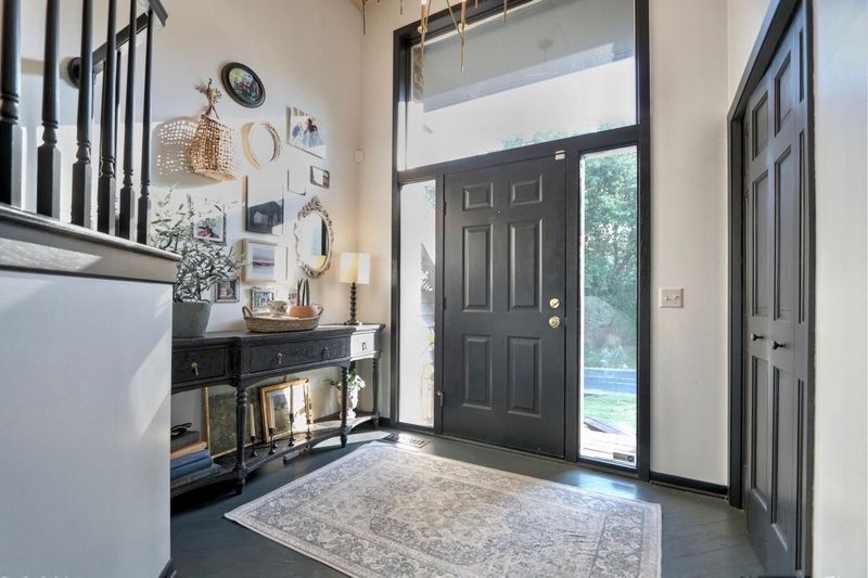 6222 Mallory Ln, Eden Prairie, MN 55346