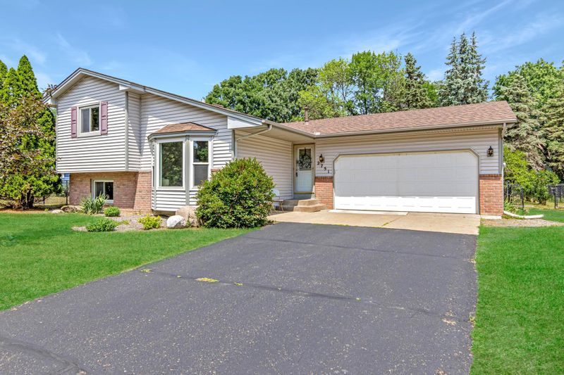 2751 132nd Ln NW, Coon Rapids, MN 55448