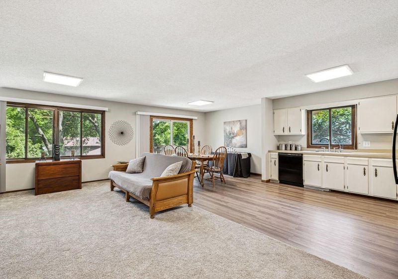 13990 Holyoke Pa, Apple Valley, MN 55124