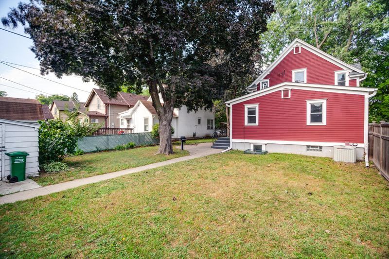 2805 30th Ave S, Minneapolis, MN 55406
