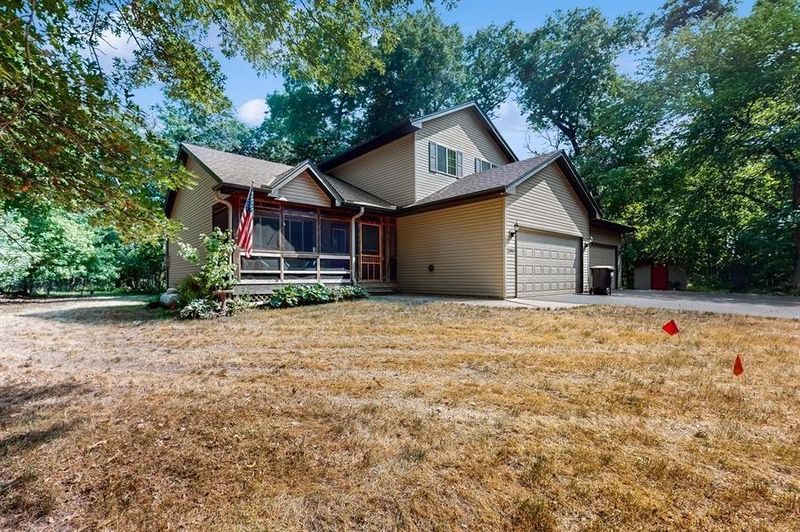 28863 Nacre St NW, Princeton, MN 55371