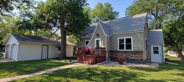 625 Lake St, Clinton, MN 56225