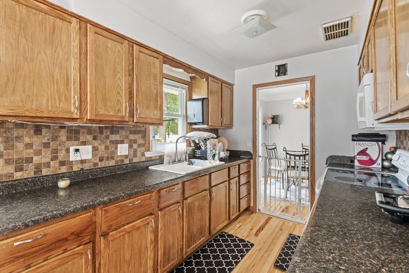 8526 Portland Ave S, Bloomington, MN 55420