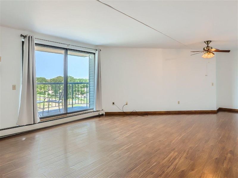 2601 Kenzie Ter #521, Saint Anthony, MN 55418