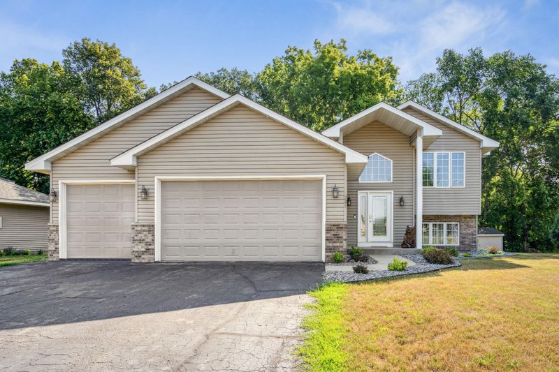 721 Morrison Ave S, Annandale, MN 55302