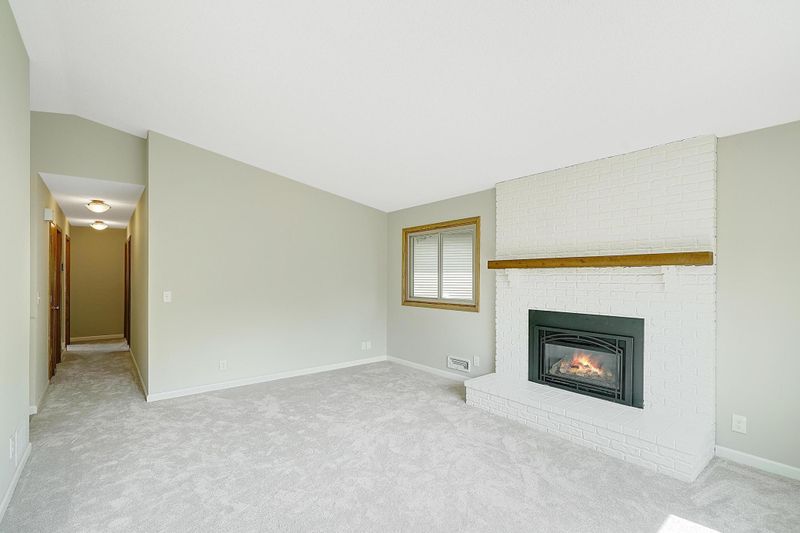 3047 Wilder St N, Roseville, MN 55113