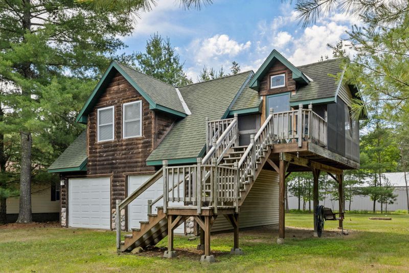 13989 Headquarters Dr, Crosslake, MN 56442