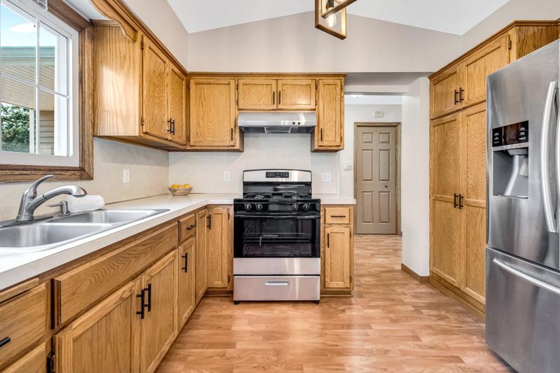 2314 96th Ave N, Brooklyn Park, MN 55444