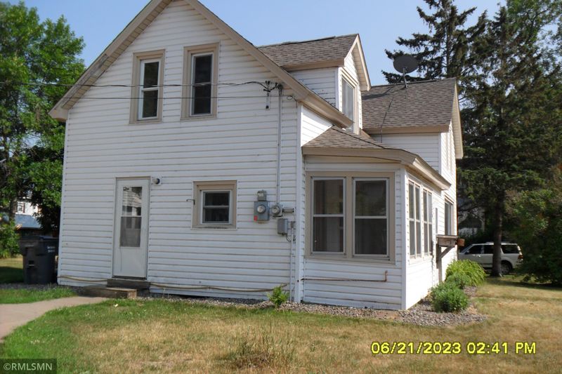 220 8th St SW, Pine City, MN 55063