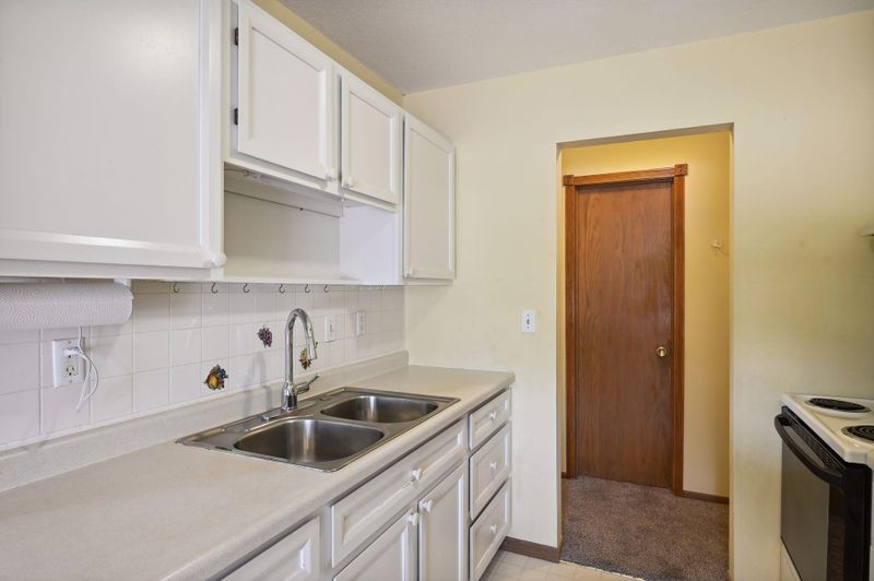 4530 Park Commons Dr #110, Saint Louis Park, MN 55416