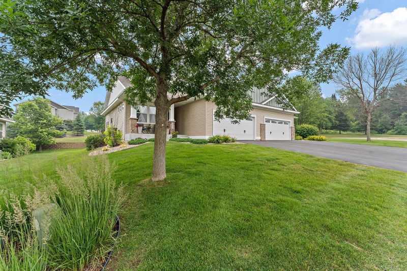 4908 Twins Ct, Eagan, MN 55123