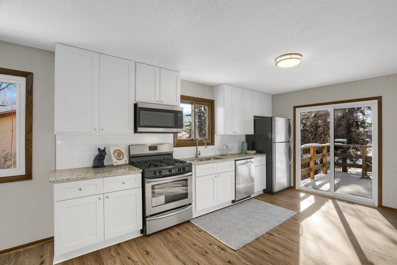 3017 81st Ave N, Brooklyn Park, MN 55444