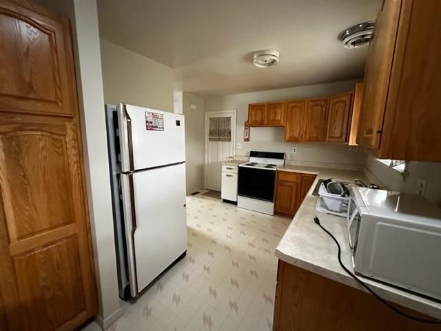 21 Evergreen Ln, Babbitt, MN 55706