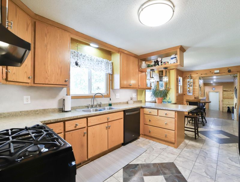 48540 275th Ave, Staples, MN 56479