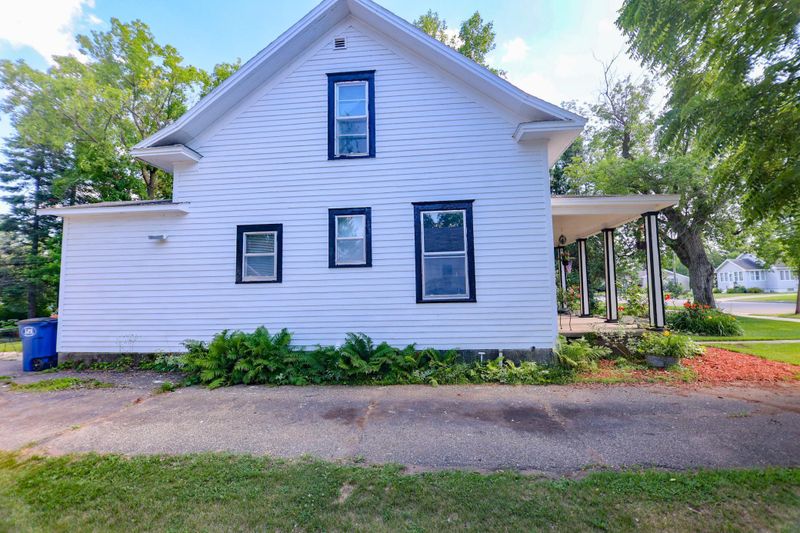 1008 1st St SE, Wadena, MN 56482